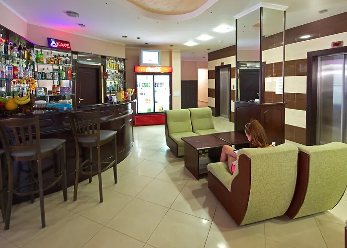 Отель Condor 4*