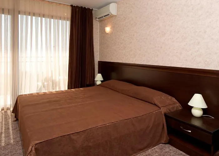 Condor Солнечный берег