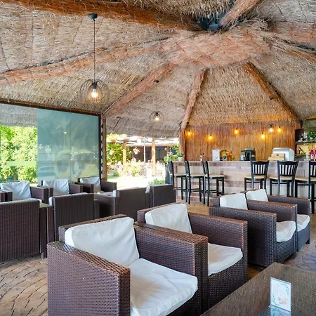 Condor Hotel 4*