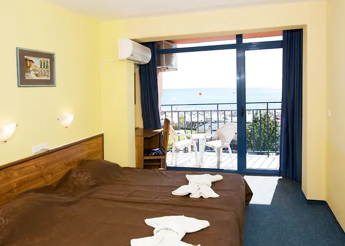 Mpm Condor 4* Napospart